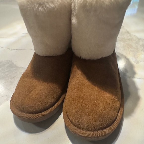 Koolaburra by Ugg Boots for Girls - Picture 1 of 3